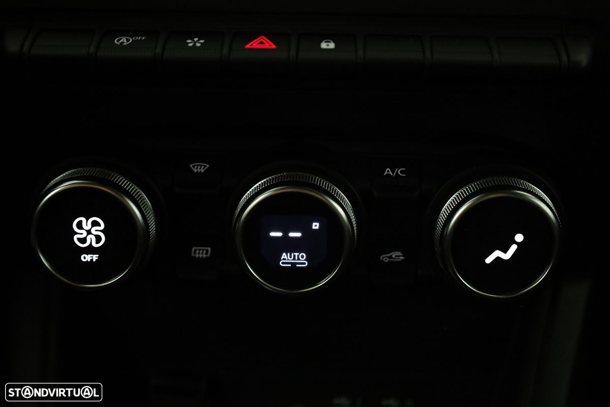Renault Captur 1.0 TCe Techno Bi-Fuel - 12