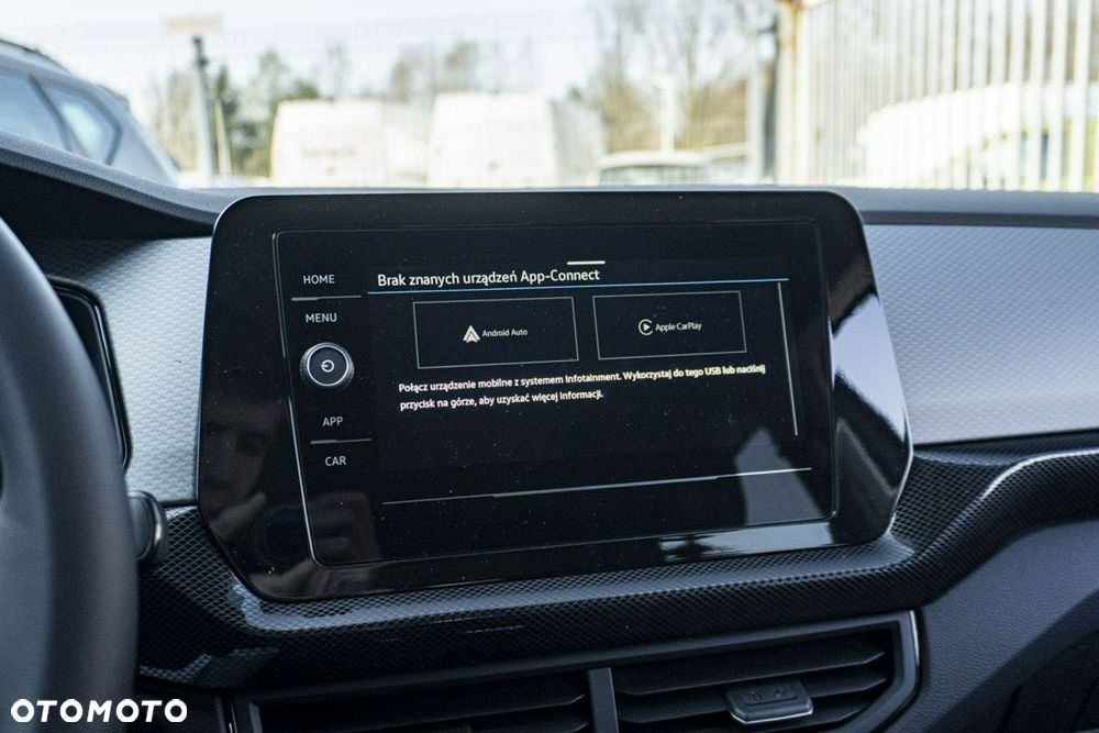 Volkswagen T-Cross - 24