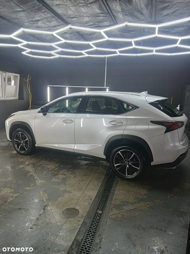 Lexus NX 200t Elite AWD - 2