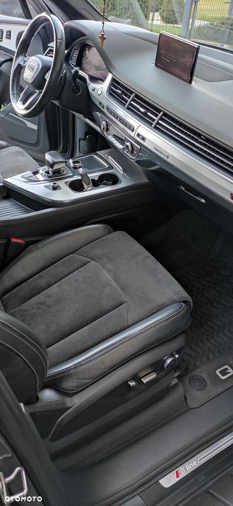 Audi Q7 - 19