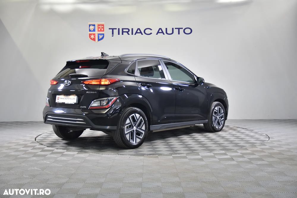 Hyundai KONA - 6
