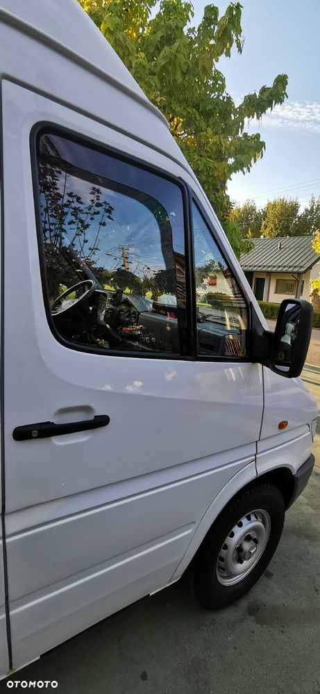 Mercedes-Benz Sprinter - 8