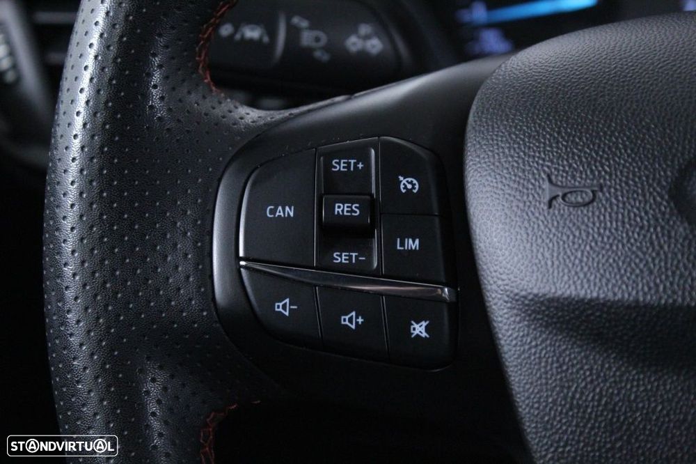 Ford Fiesta 1.0 EcoBoost ST-Line - 23