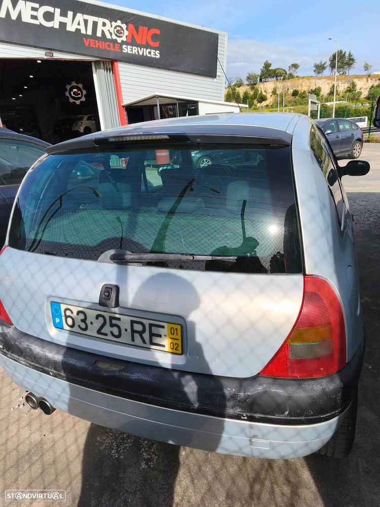 Renault Clio 1.4 16V Dynamique - 4