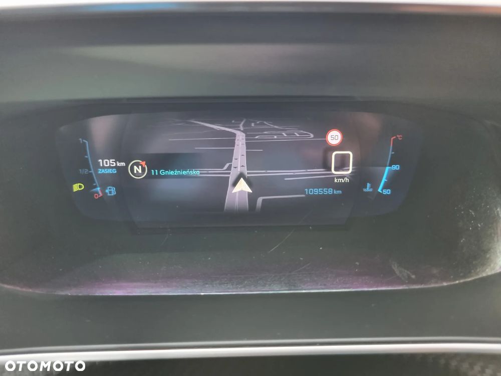 Peugeot 208 TURBO 100 Allure - 17