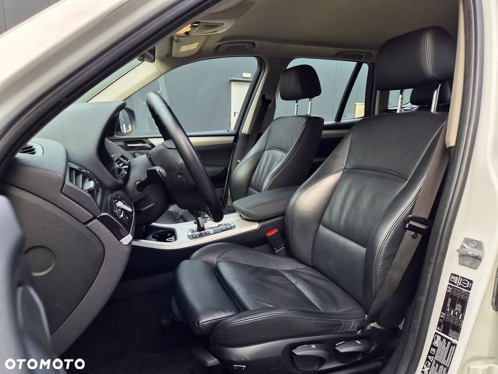 BMW X3 xDrive20i - 11