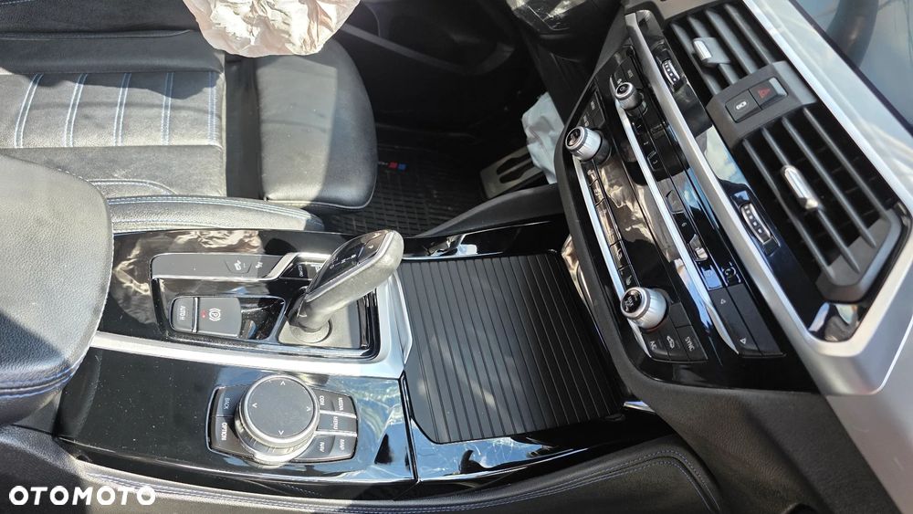 BMW X4 - 15