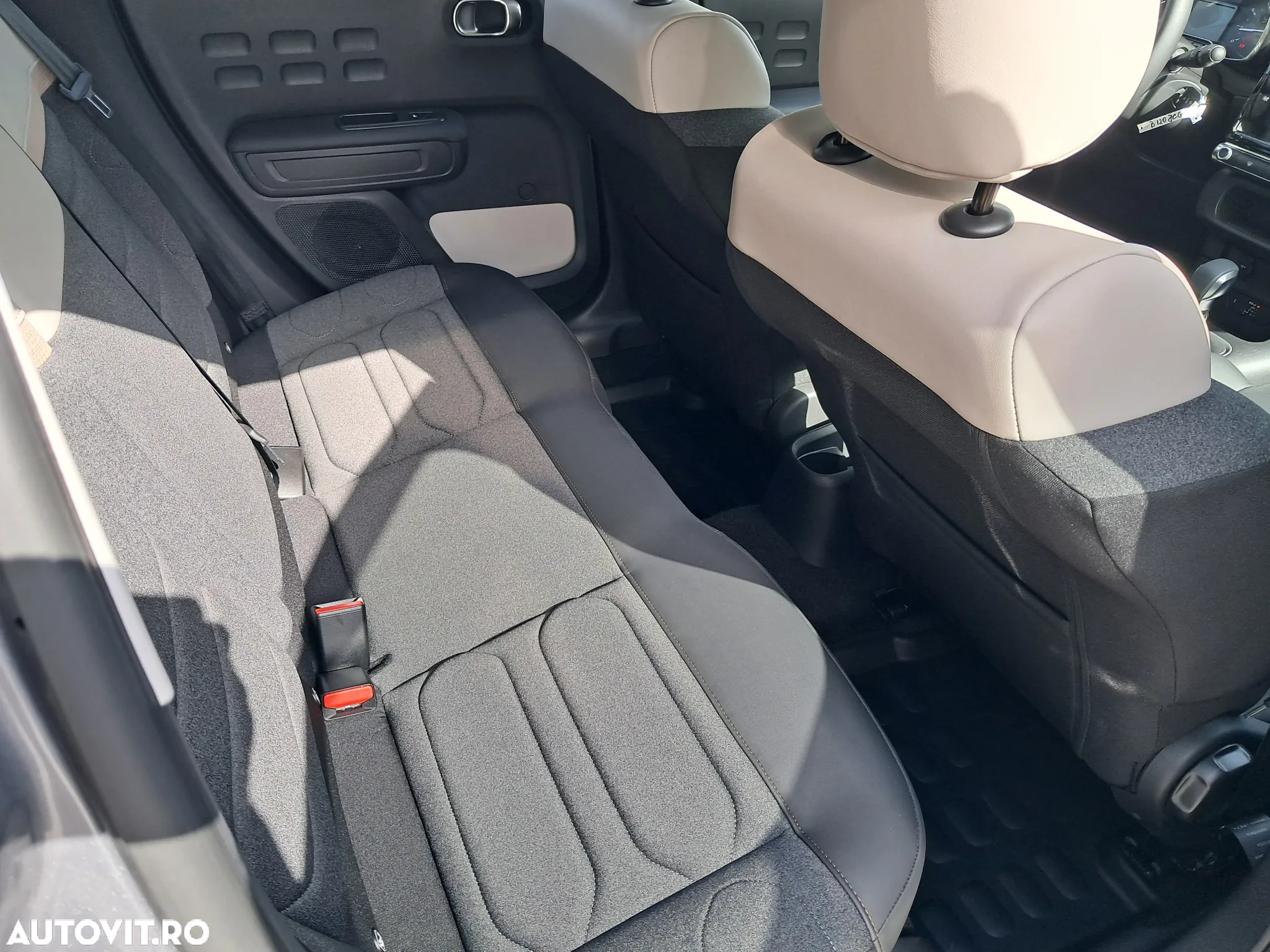 Citroën C3 1.2 PureTech 110 S&S EAT6 MAX - 21