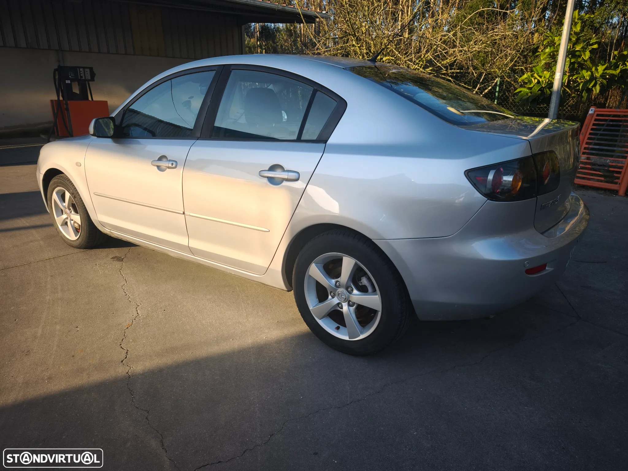 Mazda 3 - 4