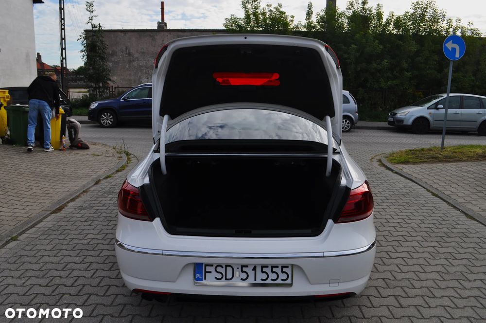 Volkswagen CC 2.0 TDI BlueMotion Technology - 9