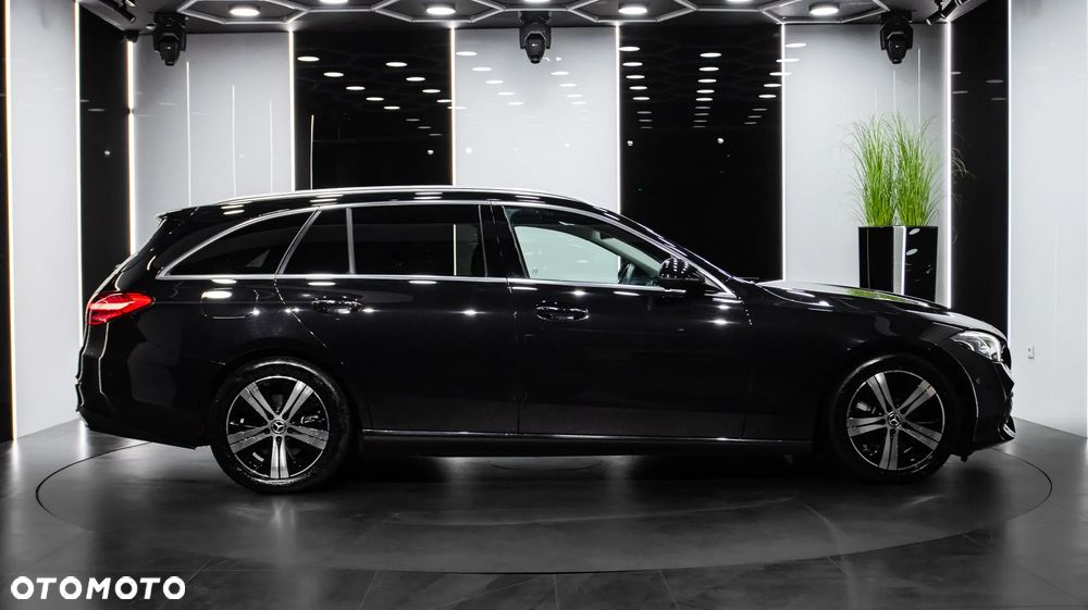 Mercedes-Benz Klasa C 220 d mHEV - 8