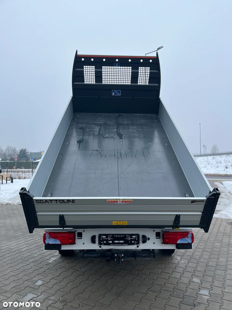 MAN TGE - 11