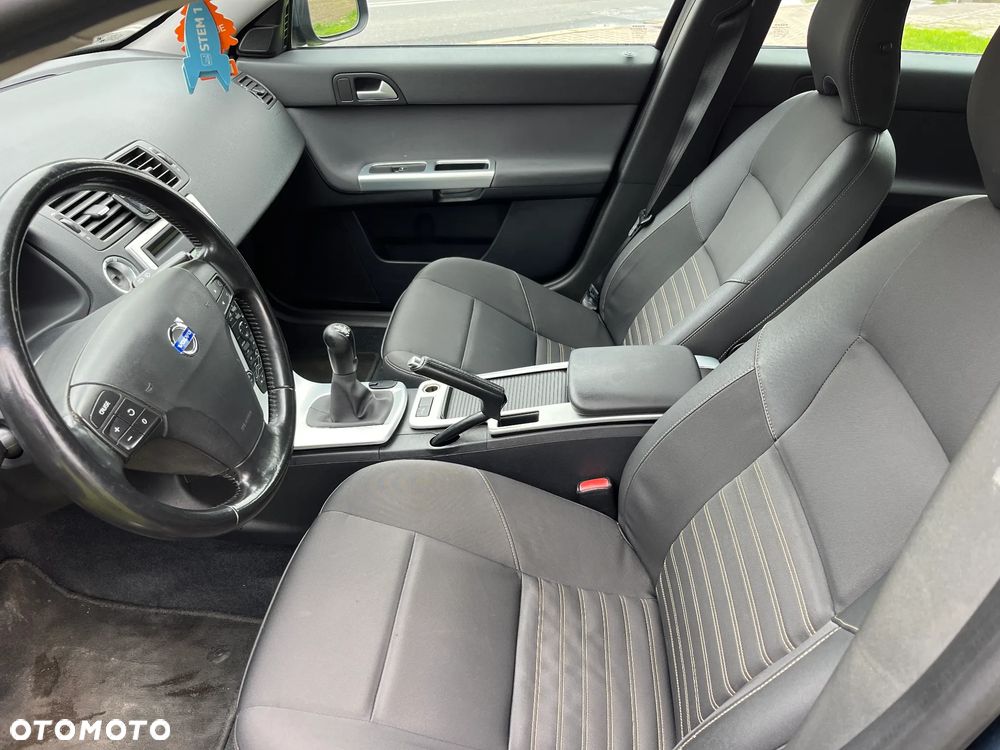Volvo V50 DPF DRIVe Momentum - 13