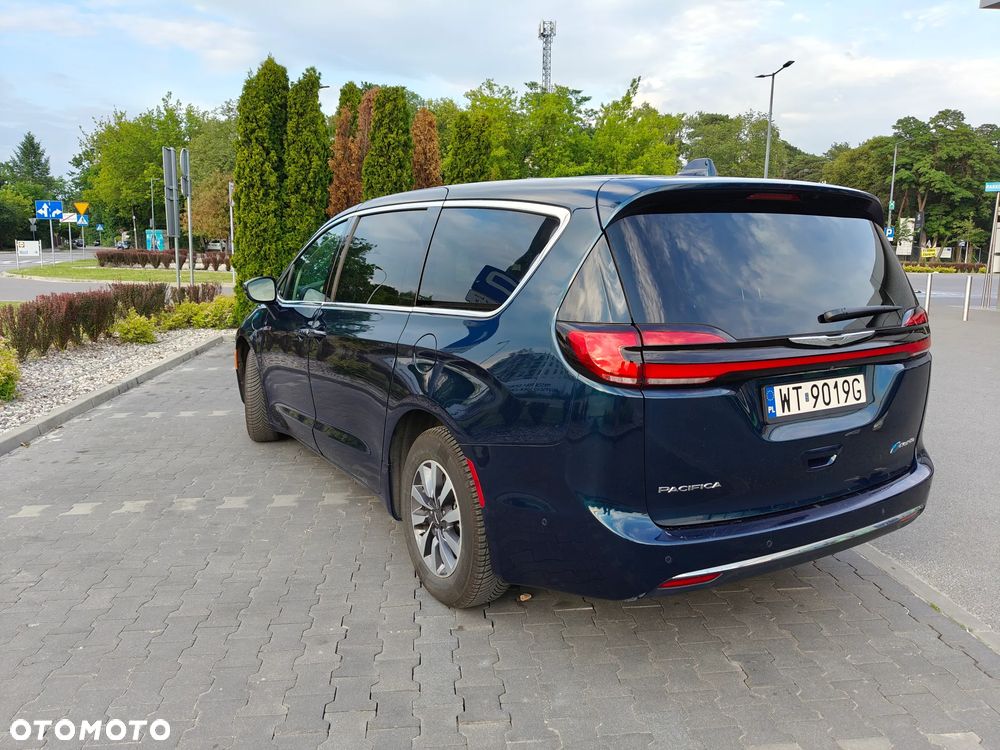 Chrysler Pacifica - 14