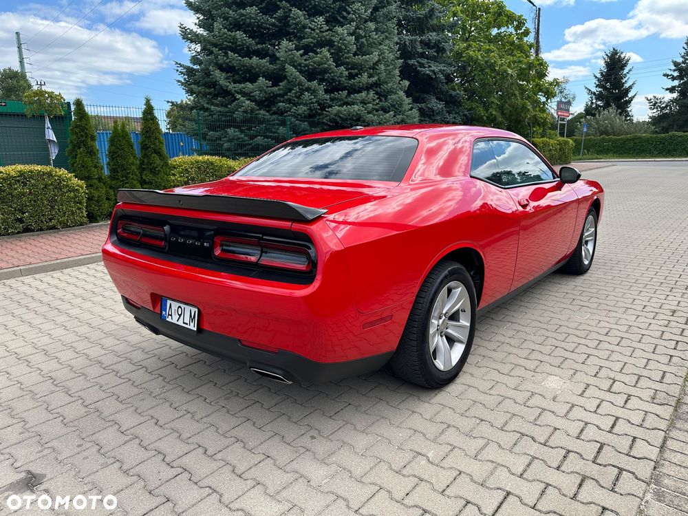Dodge Challenger 3.6 SXT Plus - 9