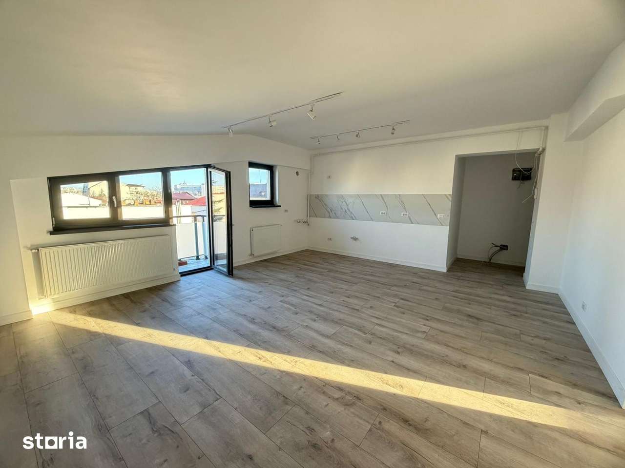 Apartament 3 camere direct proprietar,nelocuit bloc nou + loc parcare - Imagine principală: 2/14