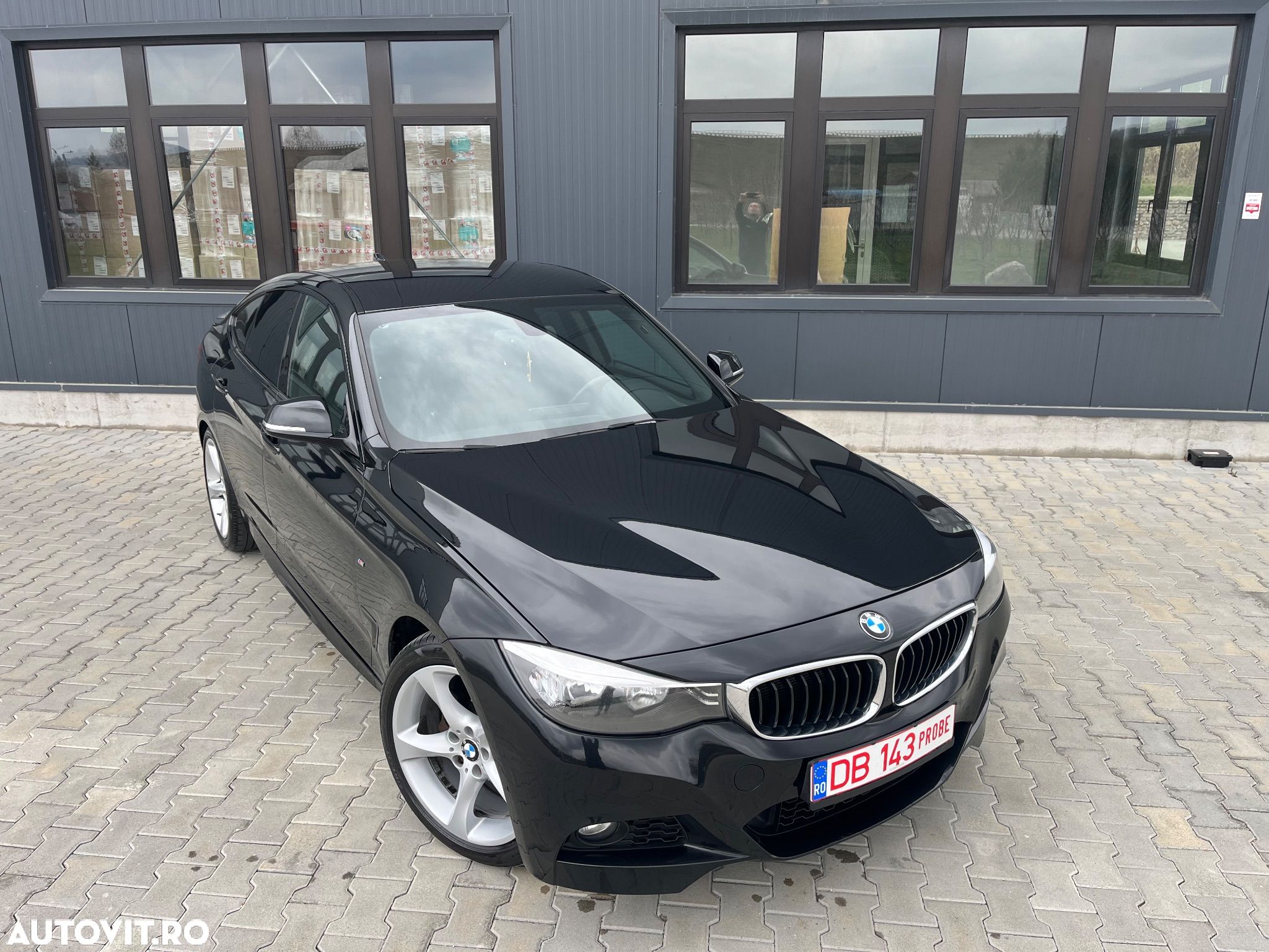 BMW Seria 3 318d Edition M Sport Shadow - 1