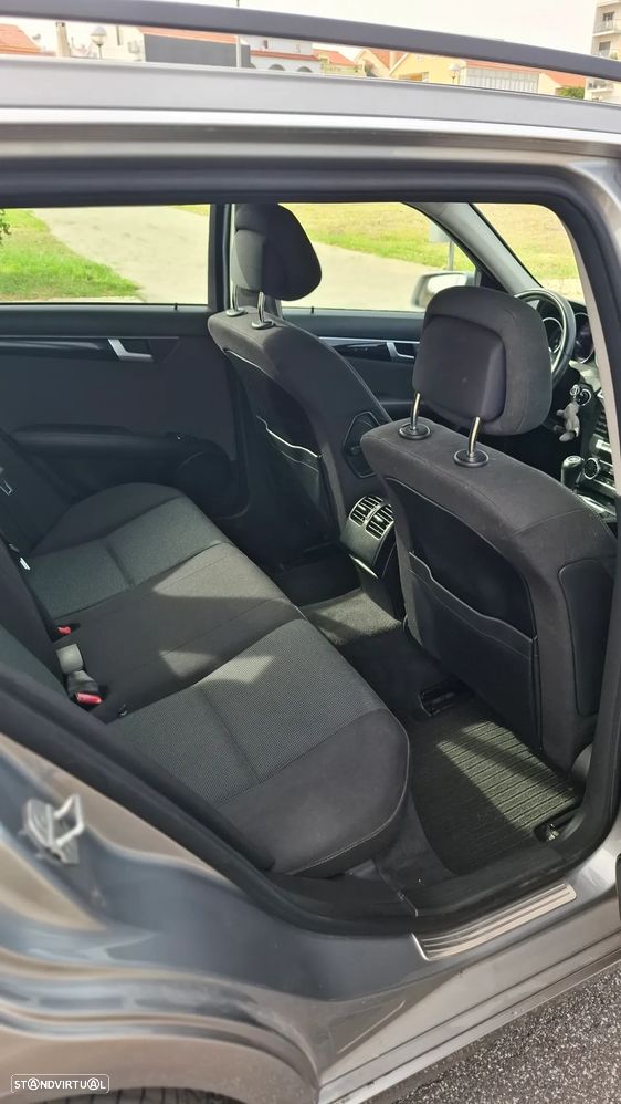 Mercedes-Benz C 200 - 6