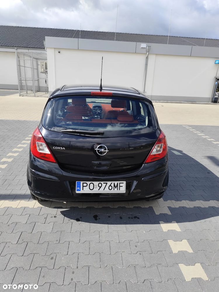 Opel Corsa 1.4 16V Cosmo - 5