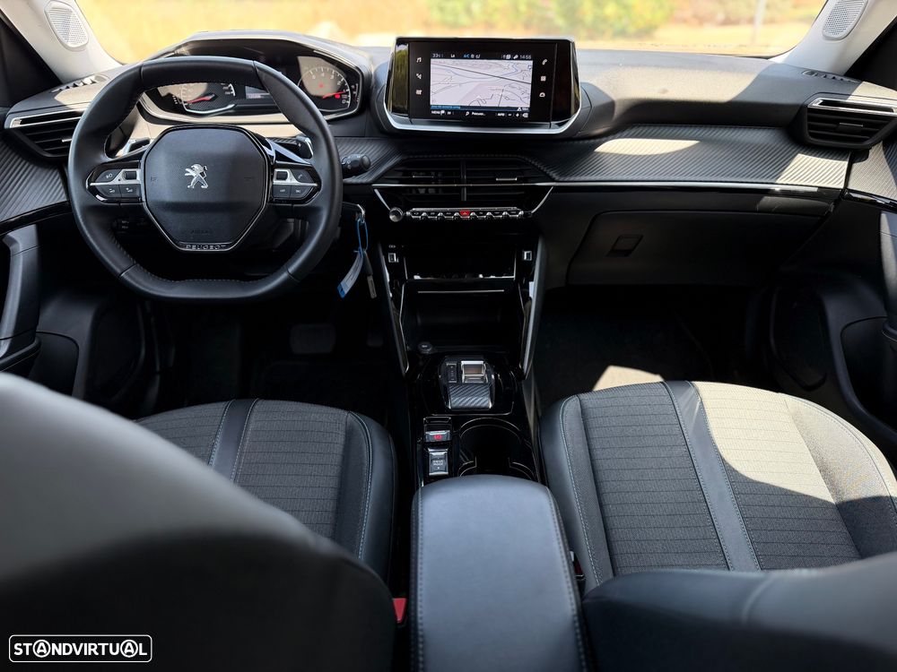 Peugeot 2008 PureTech 130 EAT8 Allure - 12