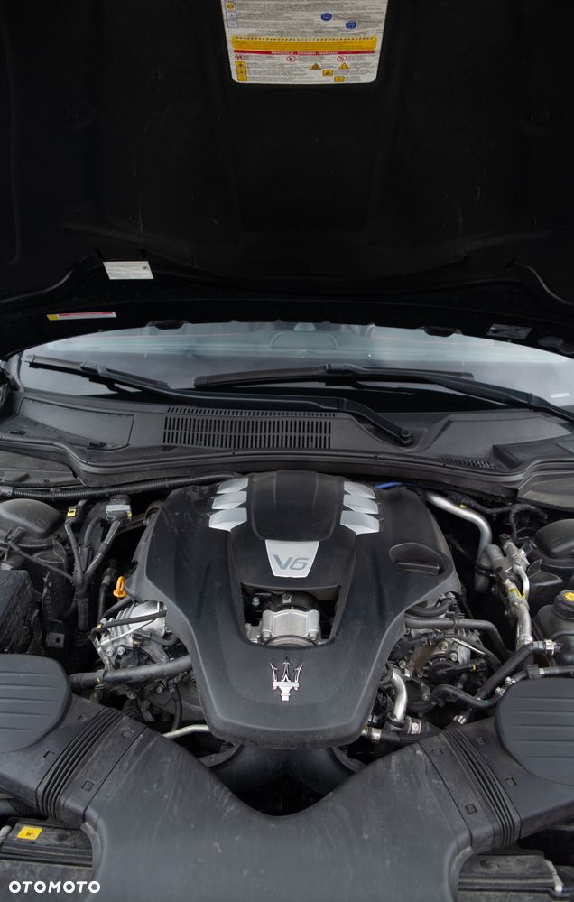 Maserati Ghibli S GranSport - 16