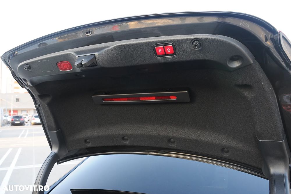 Mercedes-Benz CLS 400 d 4MATIC 9G-TRONIC AMG Line - 32