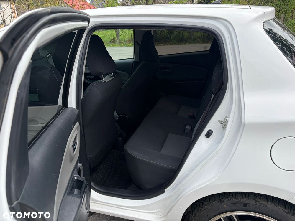 Toyota Yaris - 8