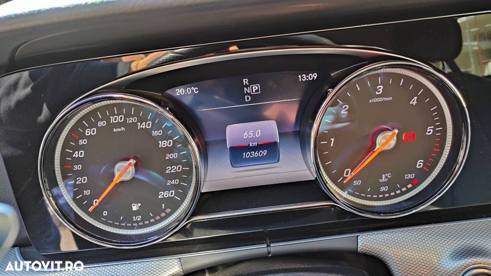 Mercedes-Benz E 220 d 9G-TRONIC - 2