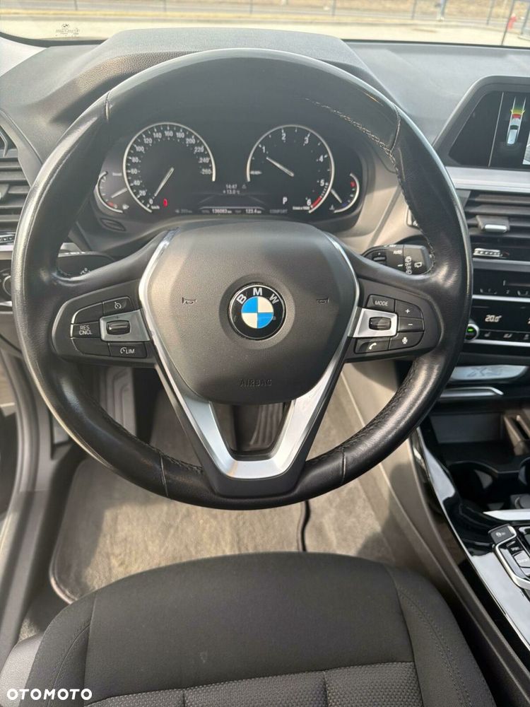 BMW X3 xDrive20d Advantage - 6