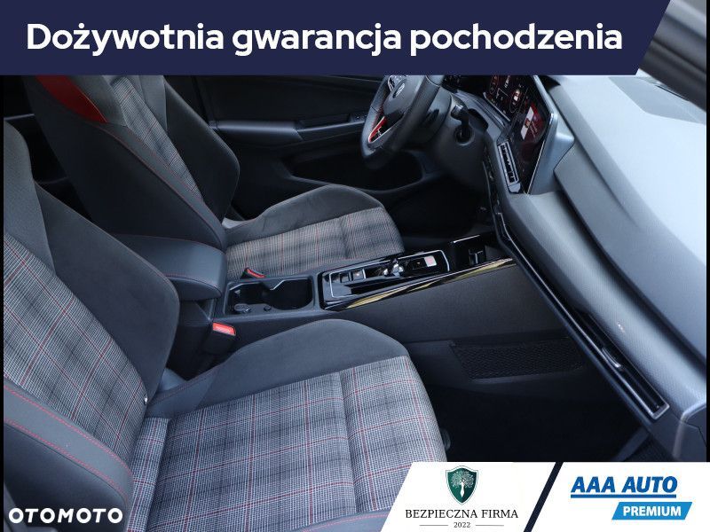 Volkswagen Golf - 10