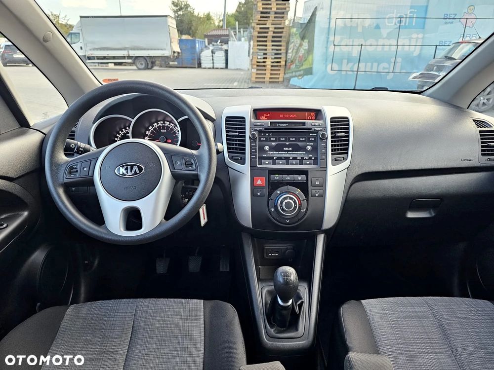 Kia Venga 1.6 CVVT Black Collection - 21