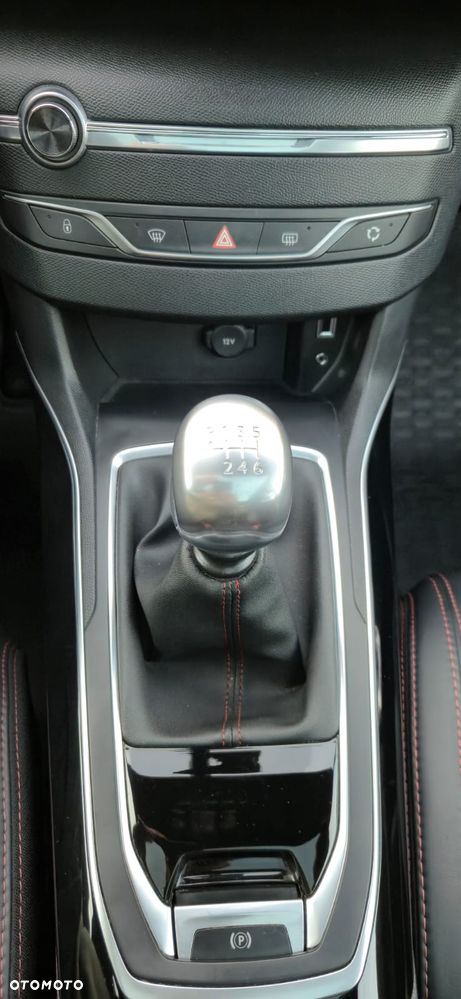 Peugeot 308 BlueHDi FAP 120 Stop&Start GT-Line Edition - 24