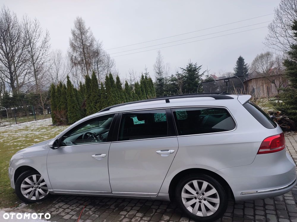 Volkswagen Passat - 4