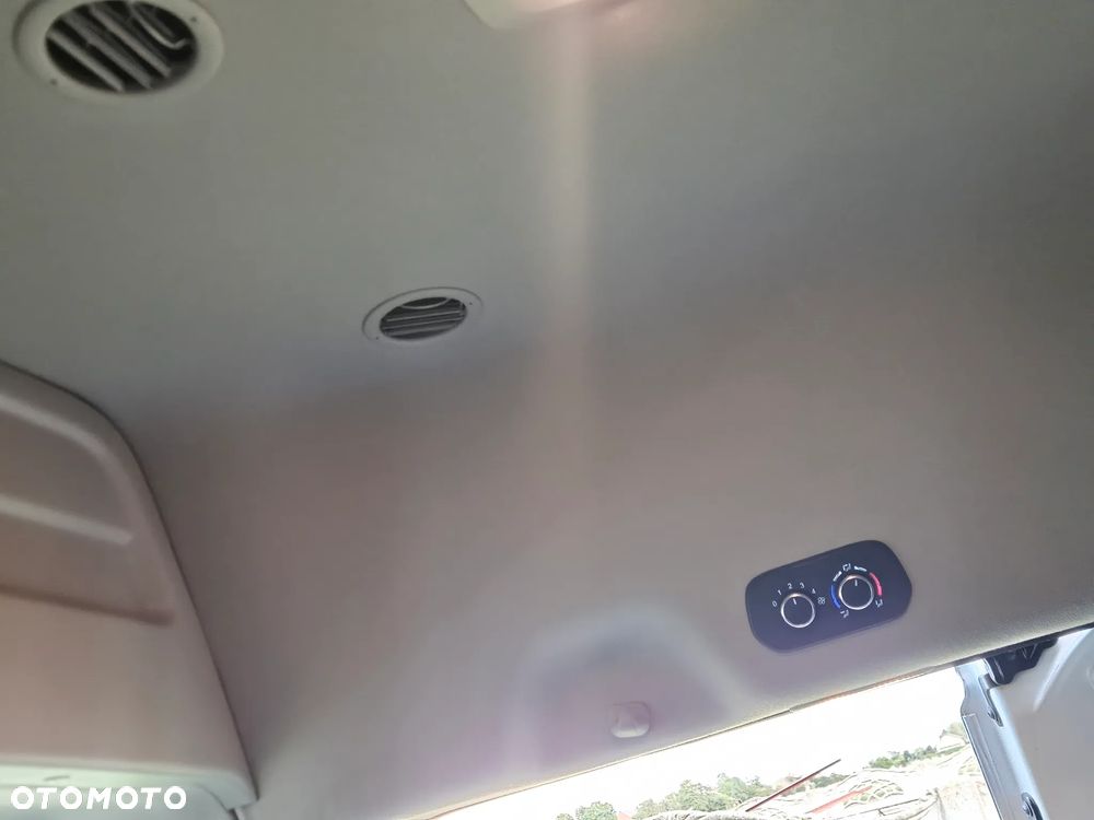 Ford Transit Custom - 12