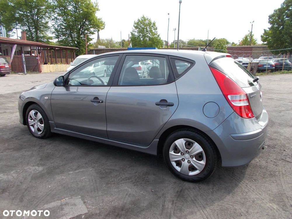 Hyundai i30 1.4 Comfort - 4