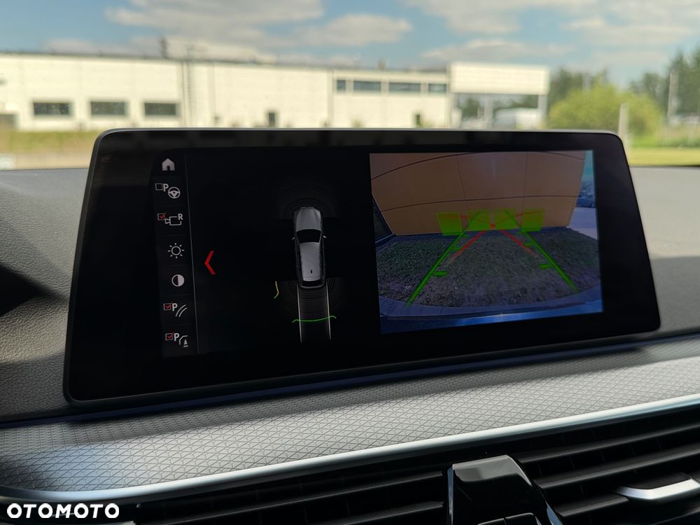 BMW Seria 5 520d xDrive M Sport sport - 15