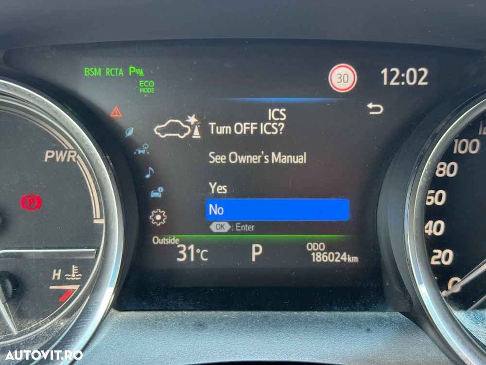 Toyota Camry 2.5 Dynamic - 23