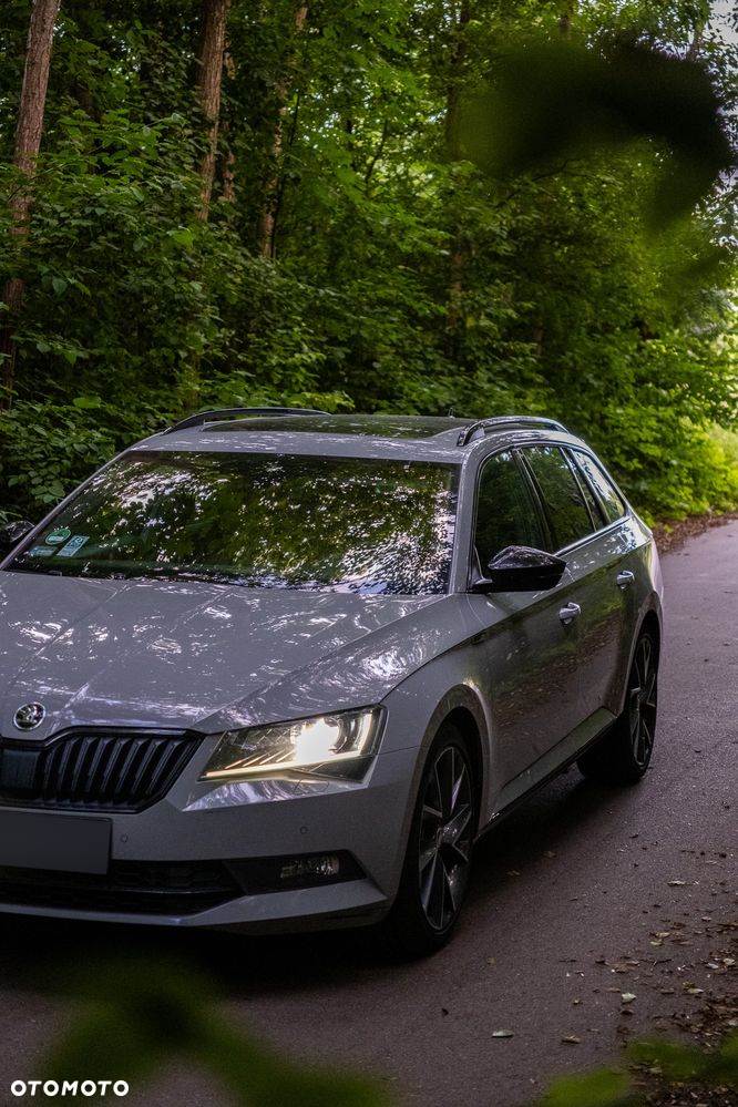 Skoda Superb 2.0 TDI 4x4 Sportline DSG - 2
