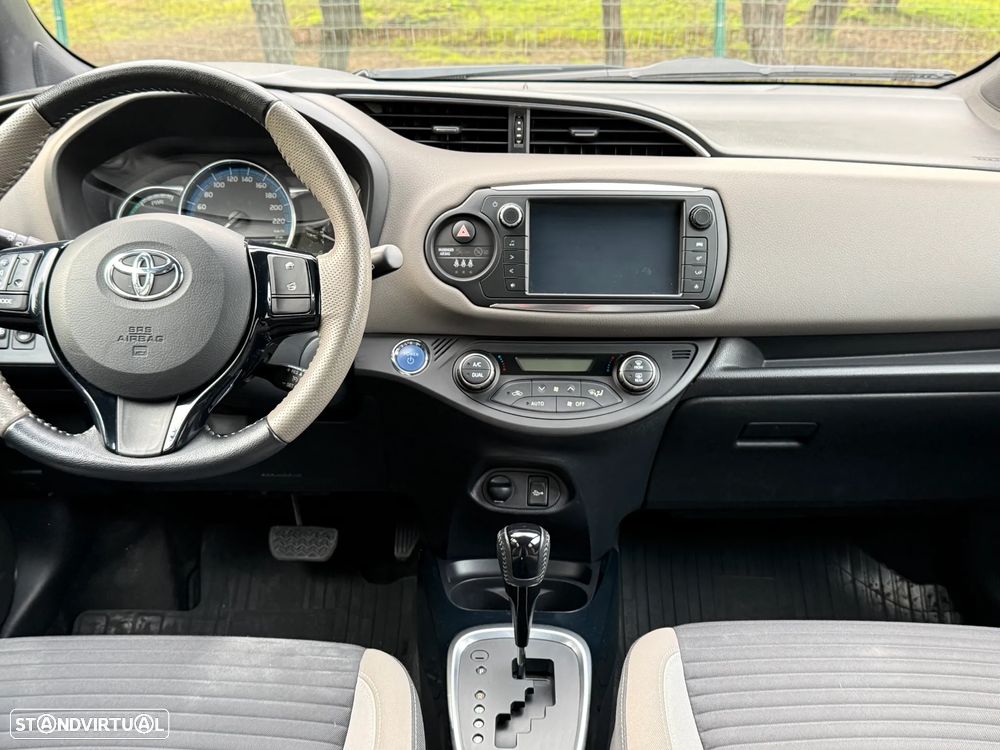 Toyota Yaris 1.5 HSD Square Collec.Bronze - 49