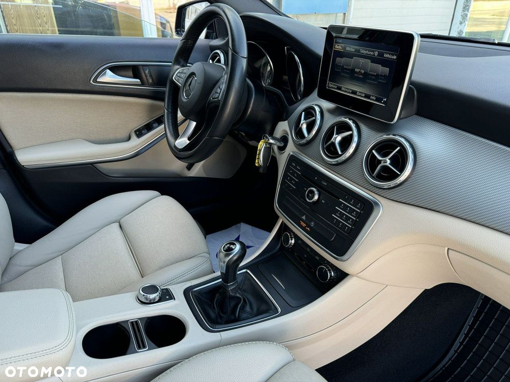 Mercedes-Benz GLA 180 (CDI) d - 37
