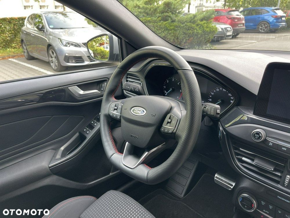 Ford Focus - 31