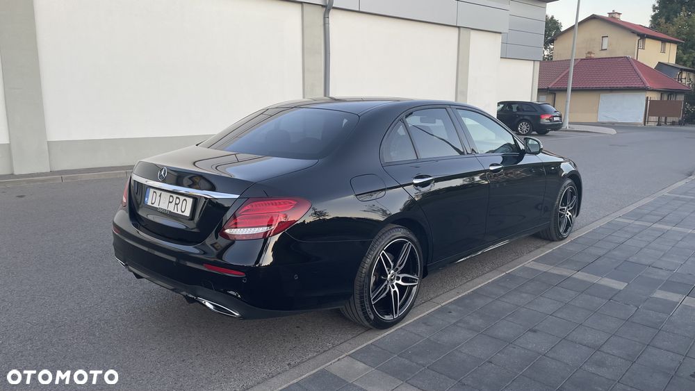 Mercedes-Benz Klasa E 220 d 4-Matic AMG - 6
