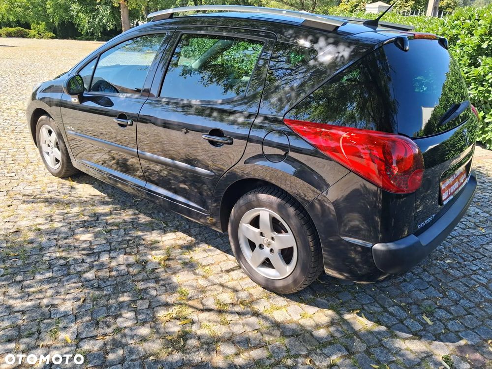 Peugeot 207 - 11