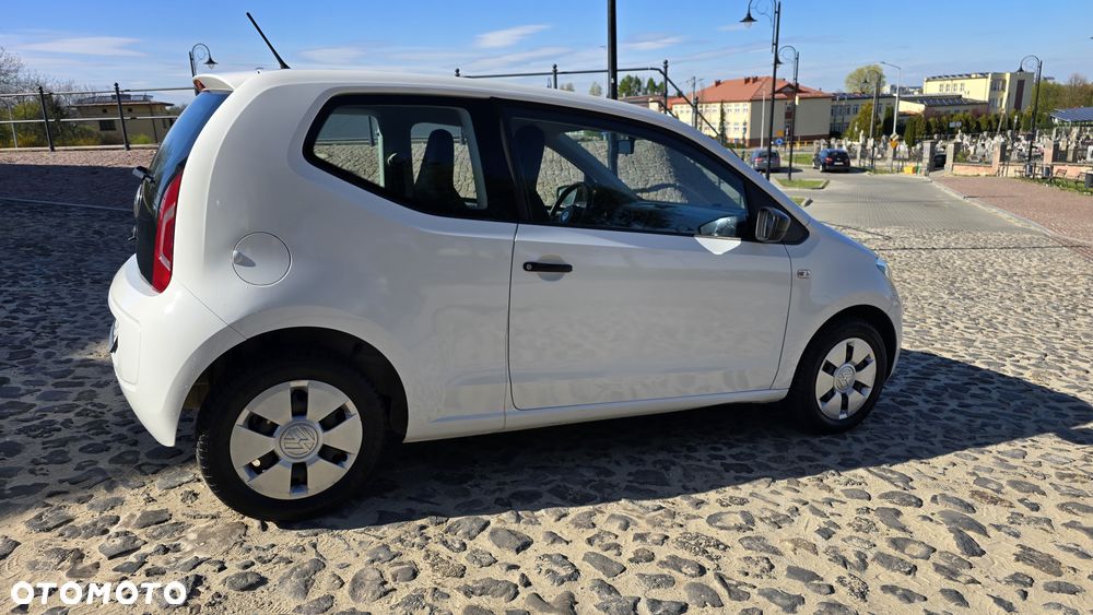 Volkswagen up! - 10