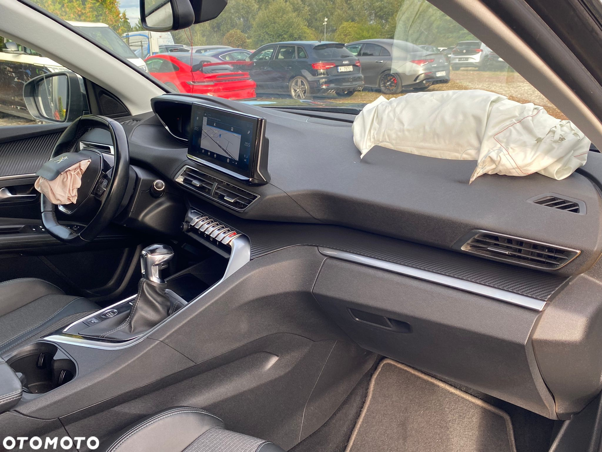 Peugeot 3008 1.5 BlueHDi Allure S&S - 14