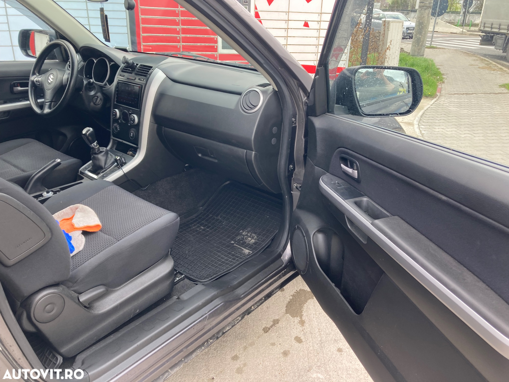 Suzuki Grand Vitara - 11