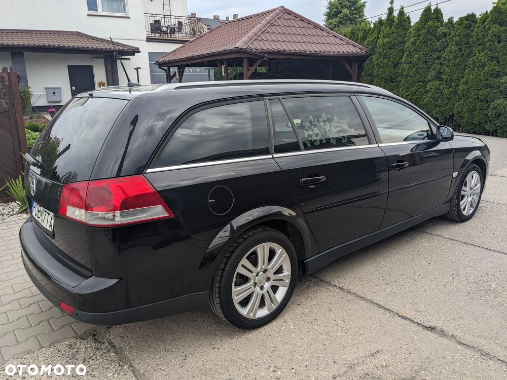 Opel Vectra 1.9 CDTI Cosmo - 4
