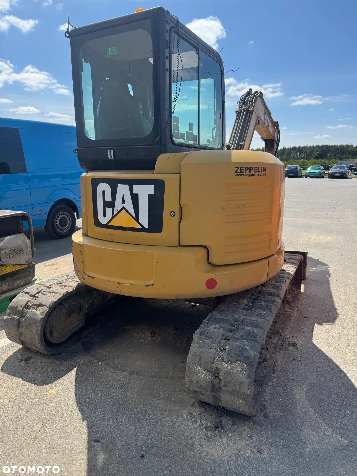 Caterpillar - 4