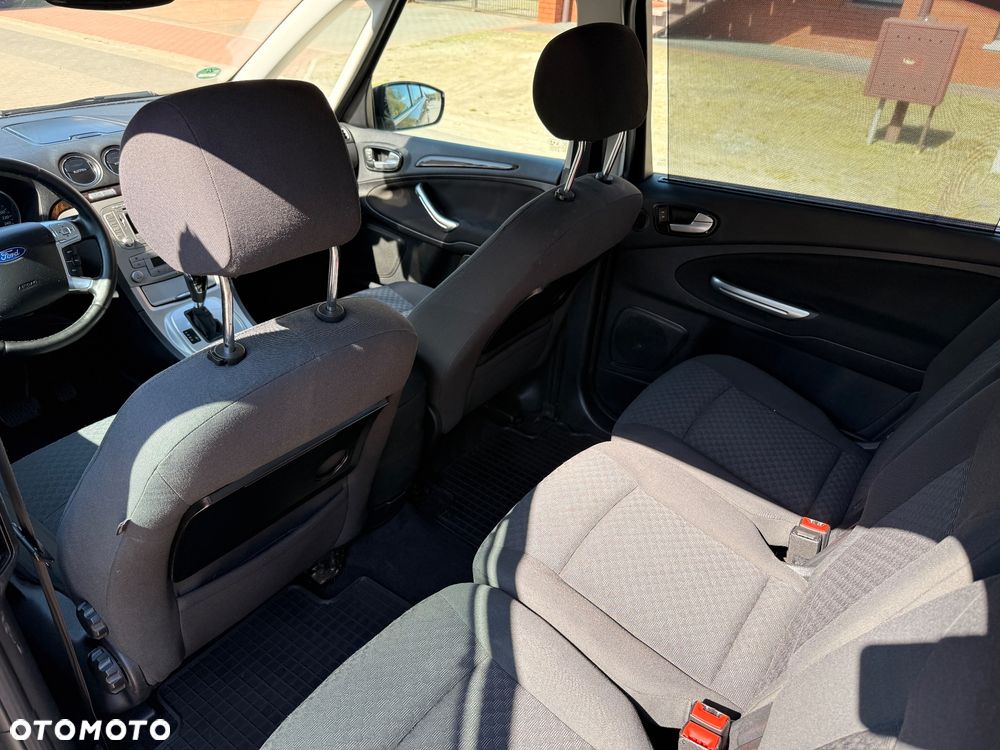 Ford Galaxy 2.3 Ghia - 16