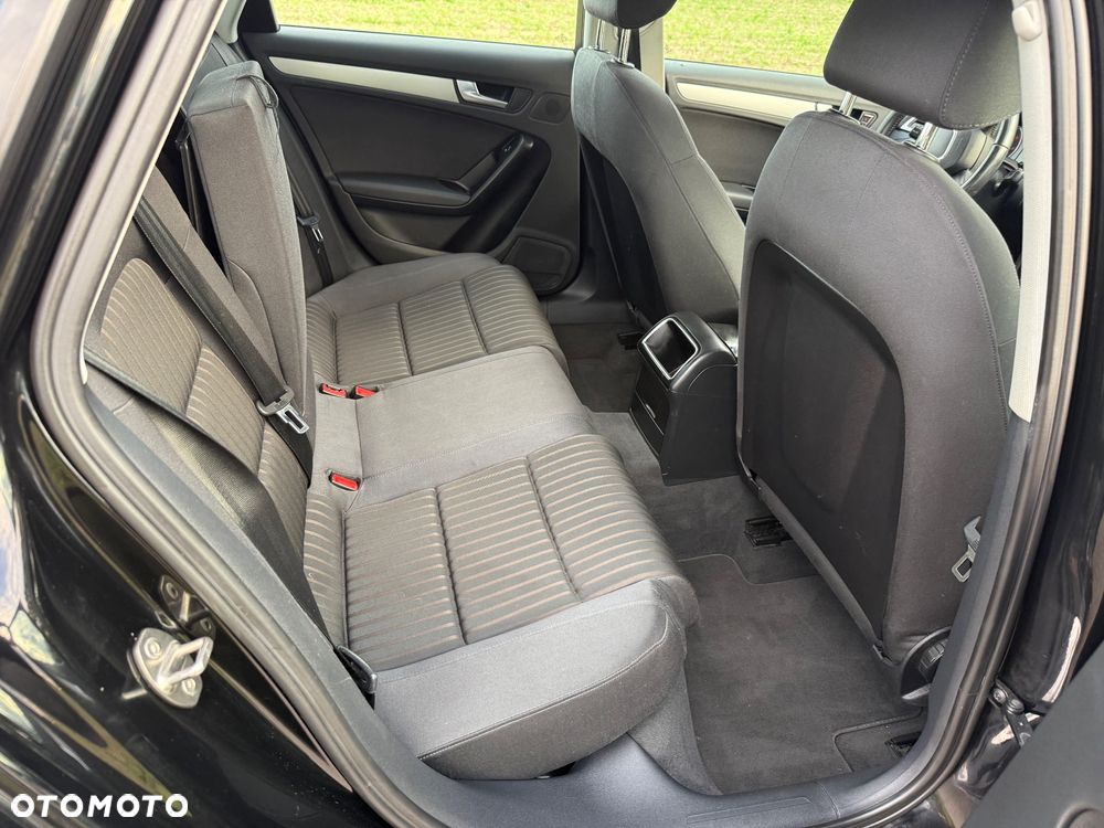 Audi A4 Limousine - 15